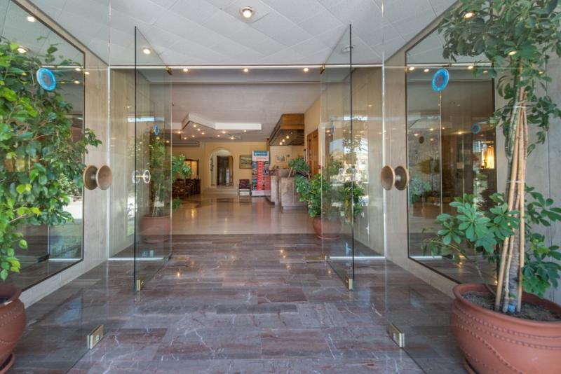 Astir Beach Hotel Гуве Экстерьер фото